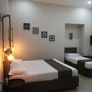 Alojamento de Acomodação e Pequeno-almoço Napoli City Rooms, Nápoles