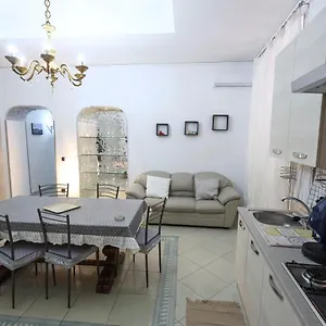  Apartment Yasmin Casavacanze